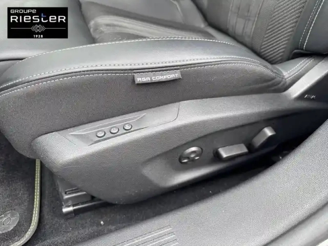 Peugeot 408 phev 225 e-eat8 — photo 24