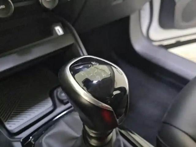 Citroën C4 puretech 130 s&amp;s bvm6 — photo 14