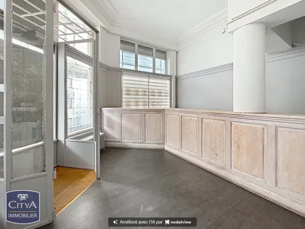 Local professionnel 180 m²