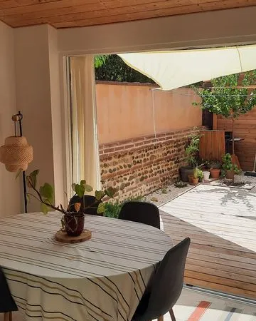 Saint-michel maison de ville au calme t3 bis traversant avec jardin