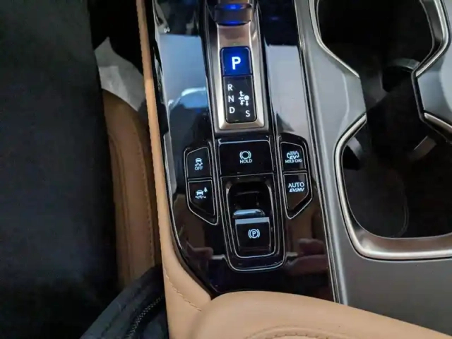 Lexus Nx 450h+ luxe 4wd — photo 6