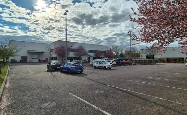 Entrepôt 3126 m²