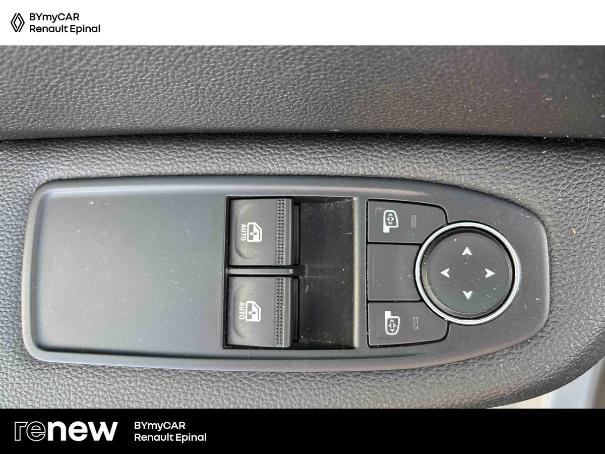 Renault Clio Blue dCi 100 ch GSR2 — photo 17