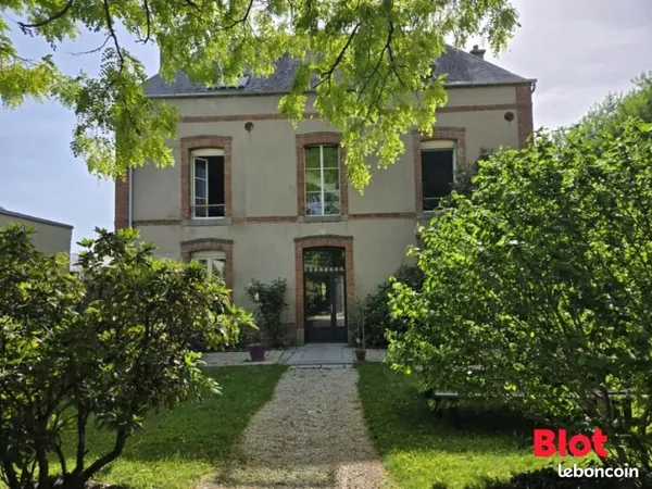 Maison de ville 7 pièces 238 m²