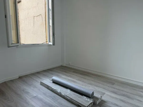 Local commercial 30 m²