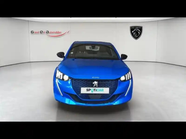 Peugeot 208 e- 136ch gt line — photo 9