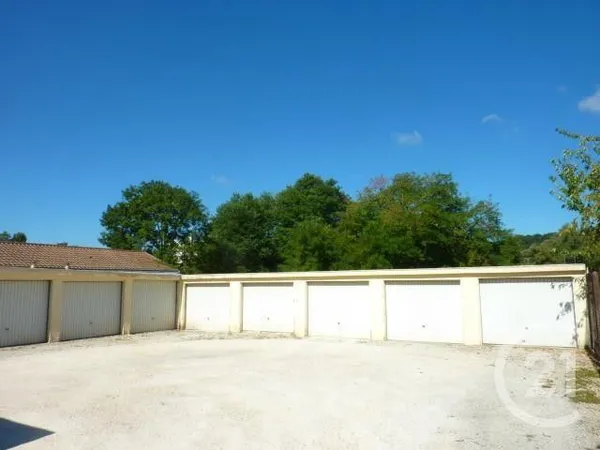 Parking 15 m²