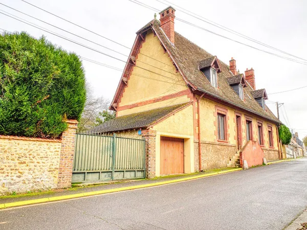 Maison 8 pièces 213 m²