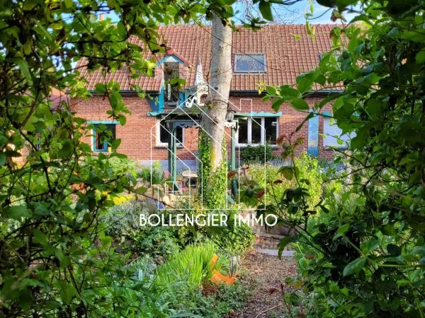 MAISON ATYPIQUE DANS LES FLANDRES