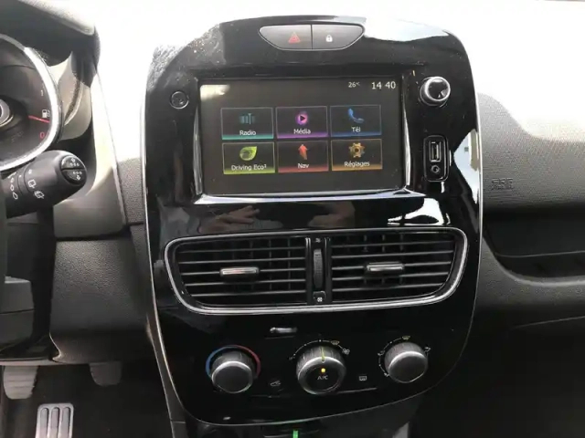 Renault Clio dci 75 e6c — photo 11