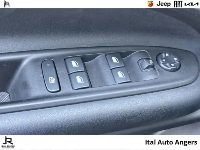 Jeep Avenger electrique 156ch 115kw altitude/238e par mois sans apport — photo 15