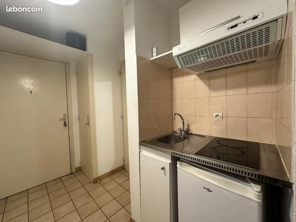 Studio 1 pièce 17 m²