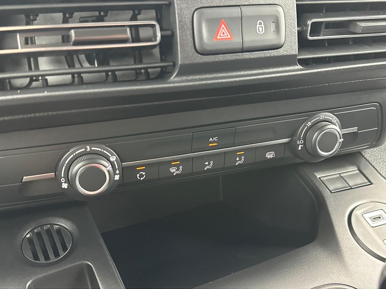 Citroën Berlingo van m diesel 100 ch manuelle — photo 27