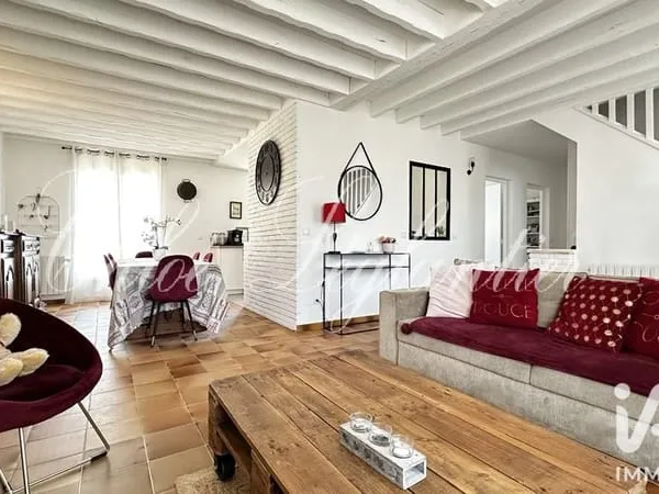 Maison 8 pièces 240 m²