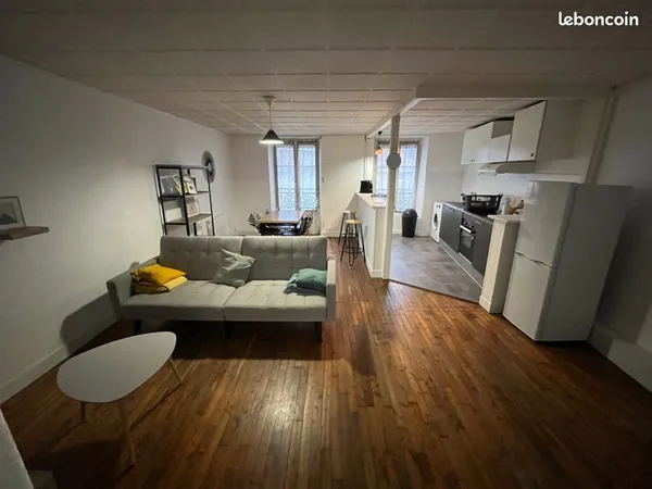 Appartement T3 meublé et rénové à Ruffec