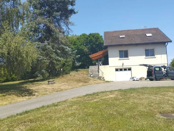 Villa T6 sur 3000 m2