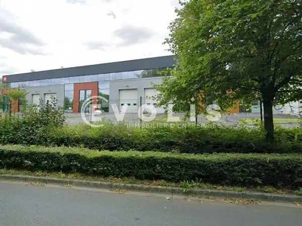 Locaux d'activité - A LOUER - 400 m² non divisibles