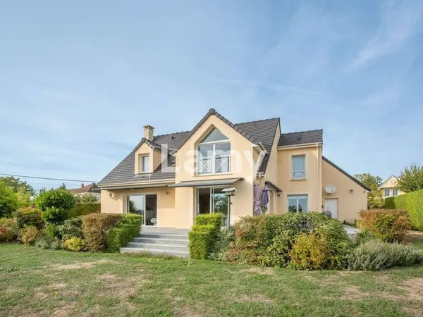 Maison 7 pièces 170 m²