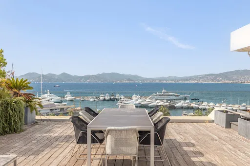 Appartement 15 pièces 569 m²