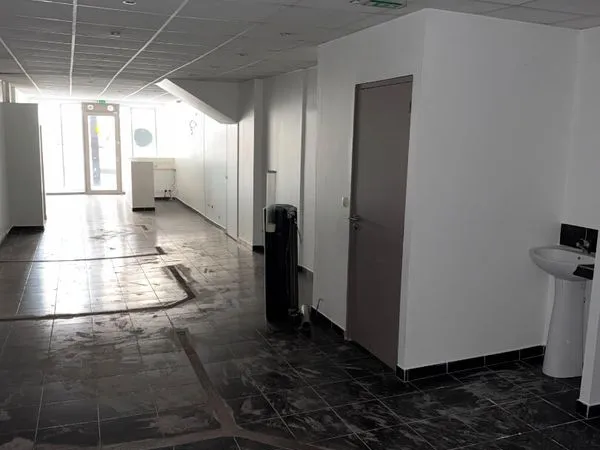 Local commercial 85 m² LIMOGES