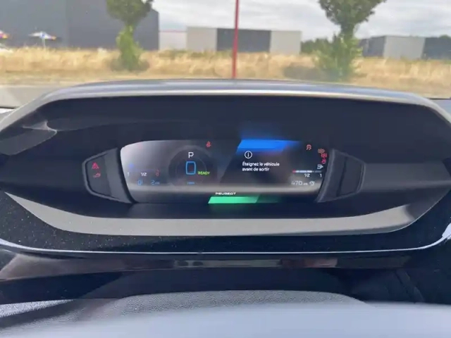 Peugeot 308 plug-in hybrid 195 ch e-dcs7 — photo 10