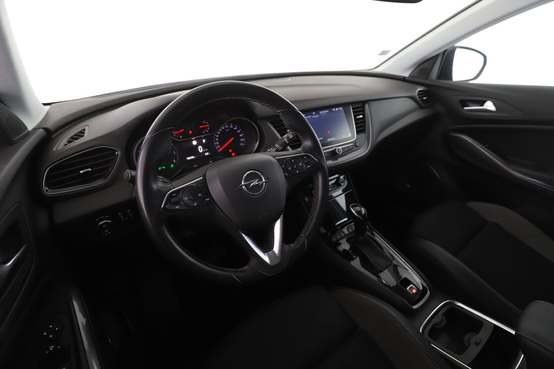 Opel Grandland X 1.2 Turbo Innovation Automatique — photo 10
