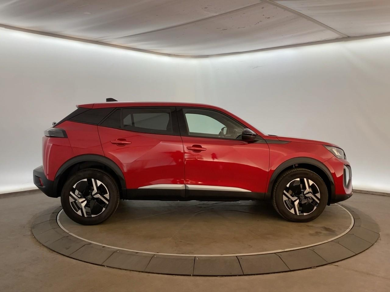 Peugeot 2008 hybrid 145 ch e-dcs6 allure — photo 4