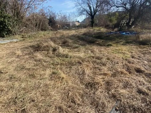 Terrain 388 m² Meyrargues