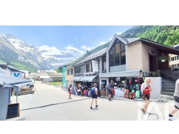 Immeuble 144 m²