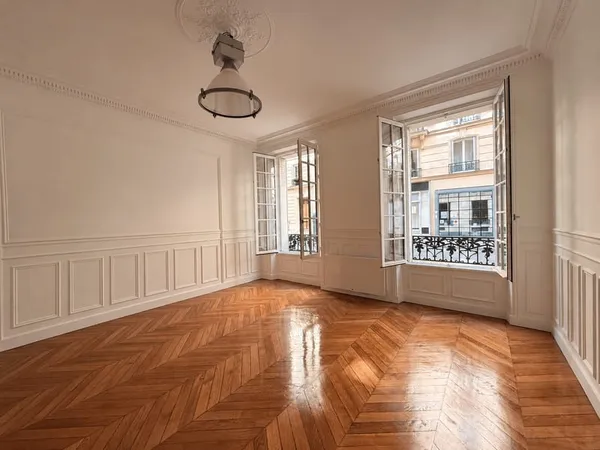 Bureaux 4 pièces 100 m²