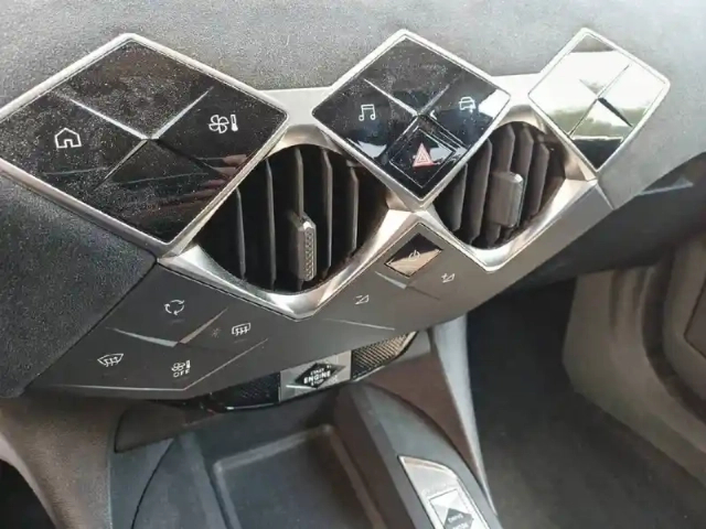Ds Ds 3 puretech 130 eat8 — photo 18