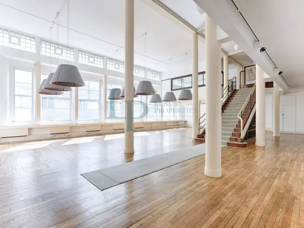 Duplex 16 pièces 346 m²