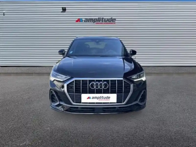 Audi Q3 35 tdi 150ch s line s tronic 7 — photo 2