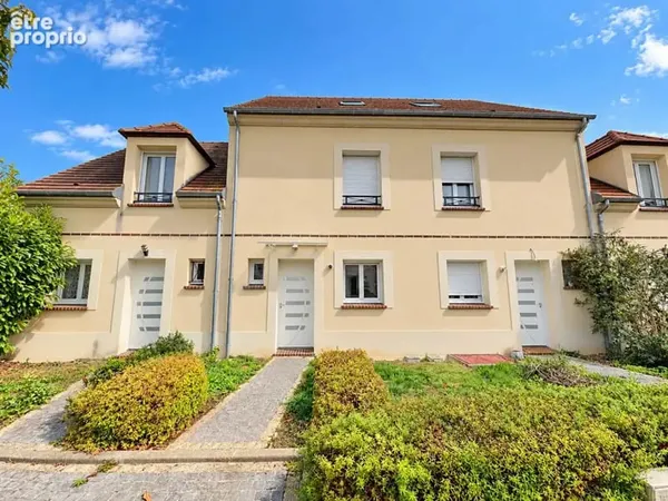 Maison Maintenon 5 pièces 3 chambres