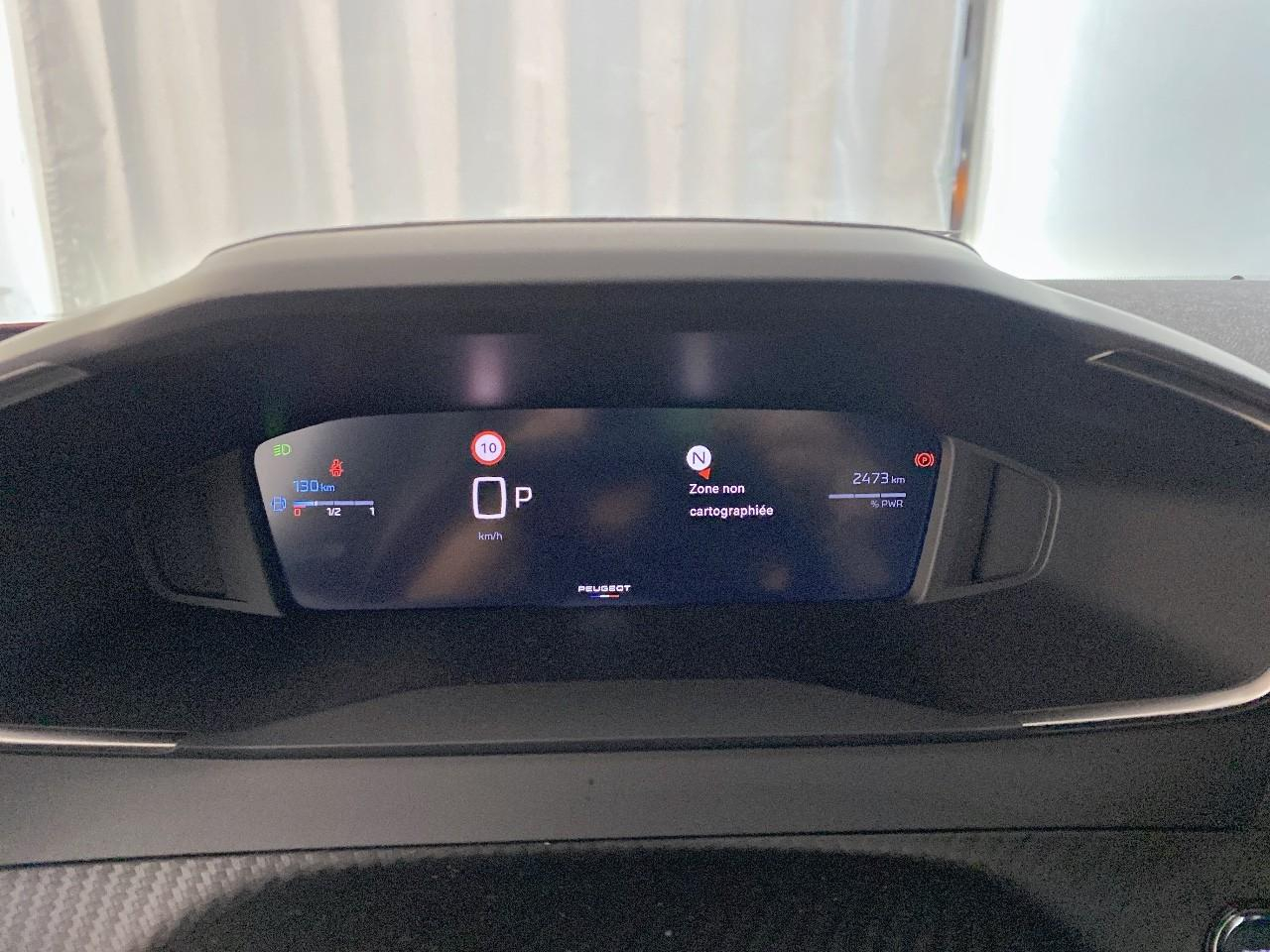 Peugeot 2008 hybrid 145 ch e-dcs6 allure — photo 13