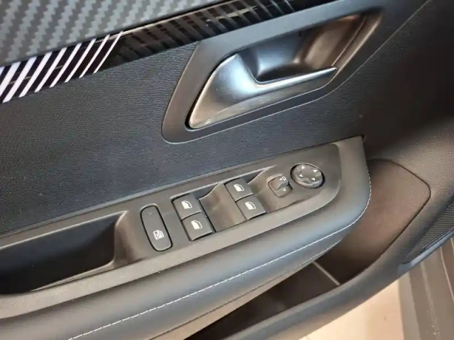 Peugeot 208 100 s&amp;s bvm6 — photo 101