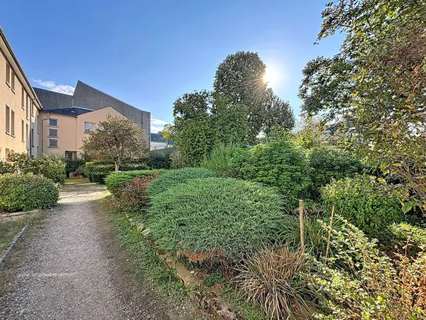EXCLUSIVITE - RIVE GAUCHE - HYPER CENTRE LAVAL