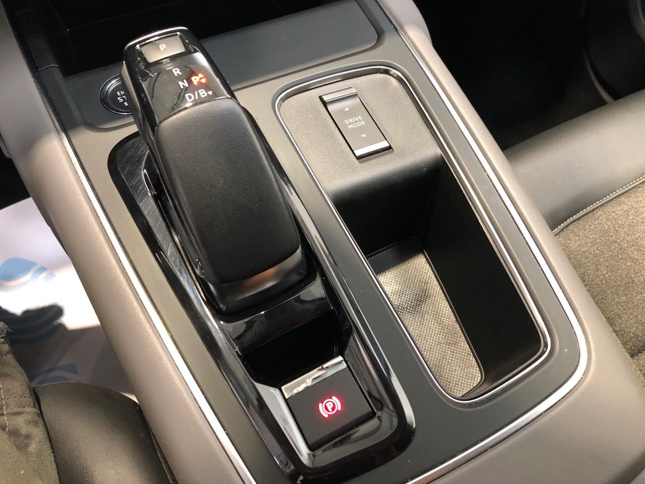 Citroën C5 Aircross hybride rechargeable 225 s&s e-eat8 c-series — photo 18