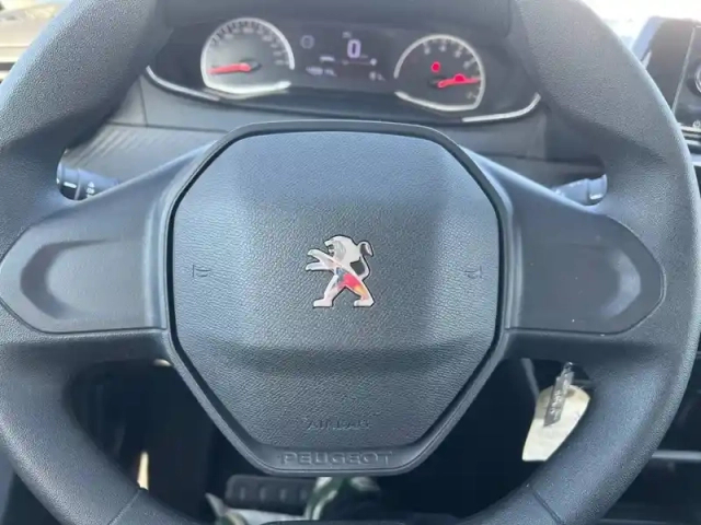 Peugeot 208 puretech 75 s&amp;s bvm5 — photo 34