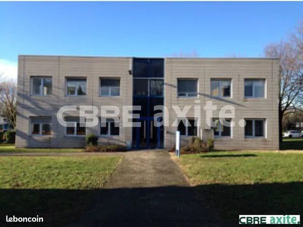 Bureaux 114 m² MOIRANS