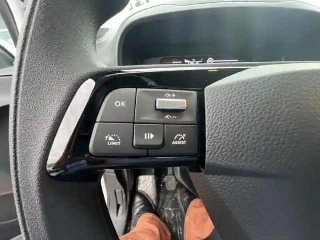 Citroën Berlingo van m 650kg bluehdi 100ch s&amp;s — photo 10