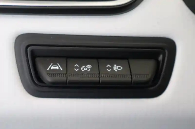Renault Clio sce 65 — photo 32