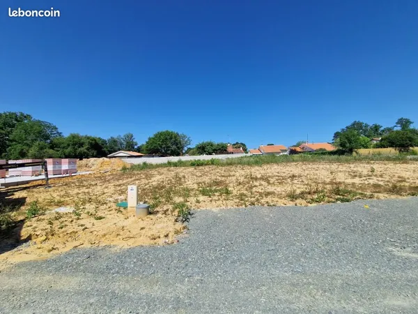 Terrain 590 m² Saint Michel De Rieufret