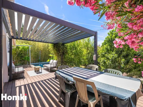 Maison/Villa T4 de 99m² avec piscine et T2 de 36m² à Plan-de-Cuques 13380