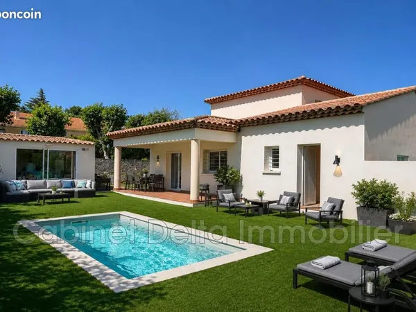 Maison 5 pièces 145 m²
