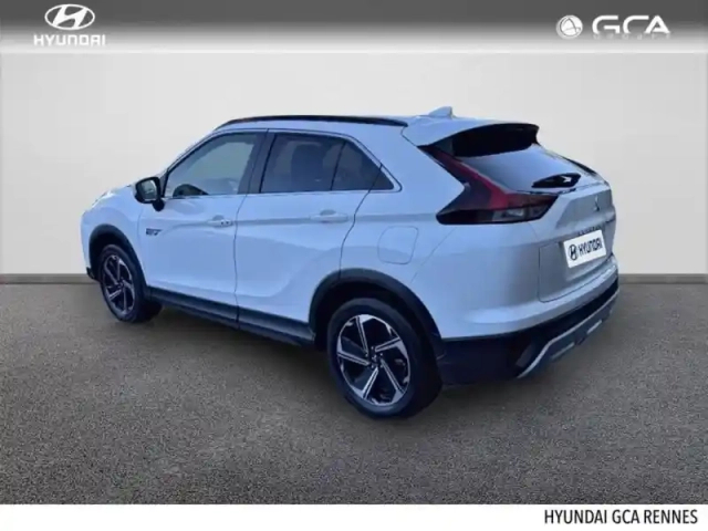 Mitsubishi Eclipse cross 2.4 mivec phev 188ch business 4wd 2023 — photo 2