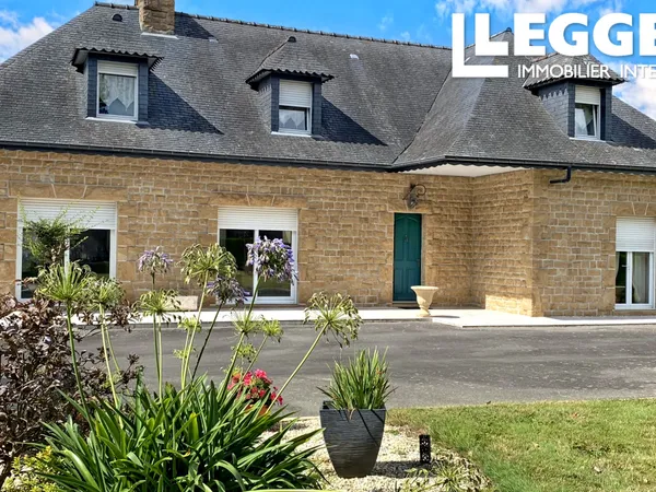 Maison 10 pièces 226 m²