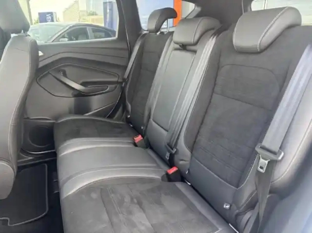 Ford Kuga 2.0 tdci 180ch stop&amp;start st-line 4x4 powershift — photo 12