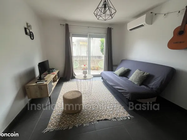 Studio 1 pièce 32 m²