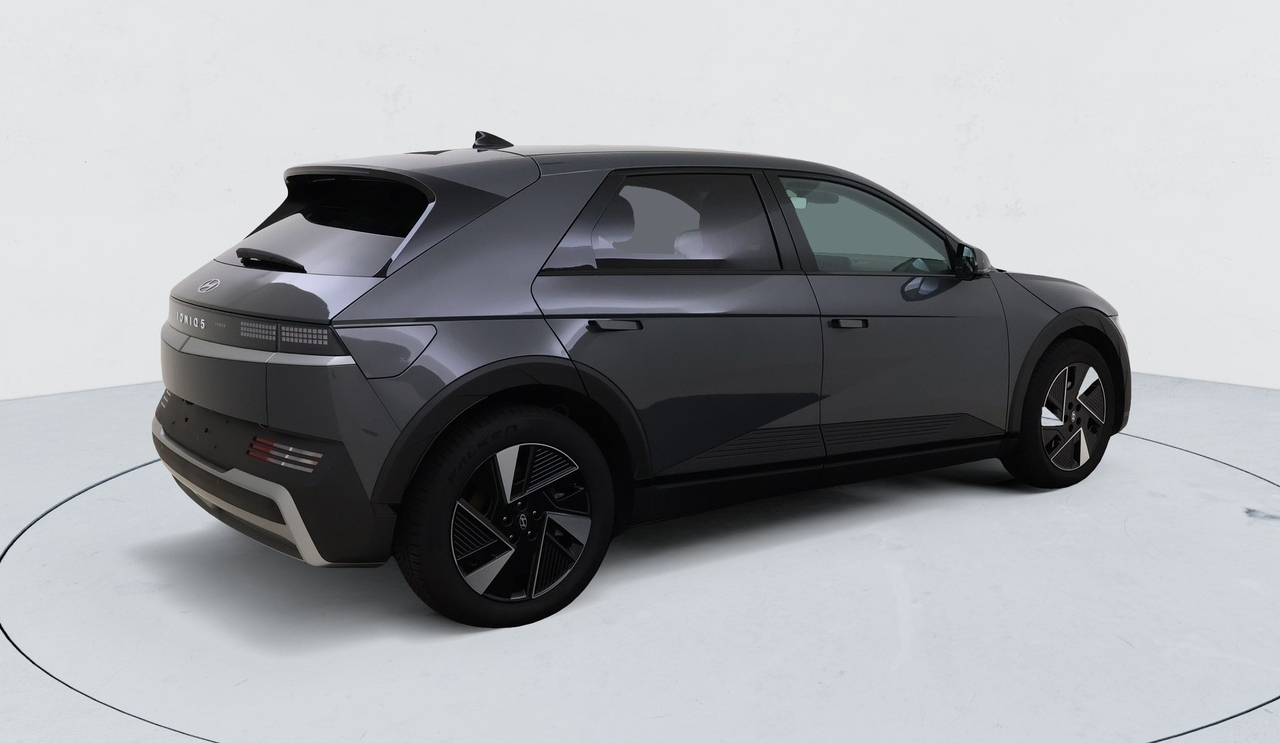 Hyundai Ioniq 5 — photo 8
